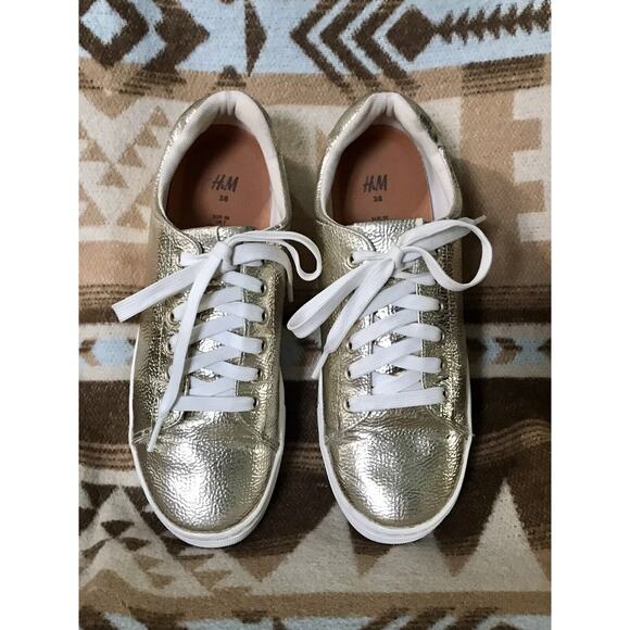 H&M Women's Lace Up Sneakers Metallic Gold Comfortable Holiday Shoes Size US 7 - Picture 5 of 12